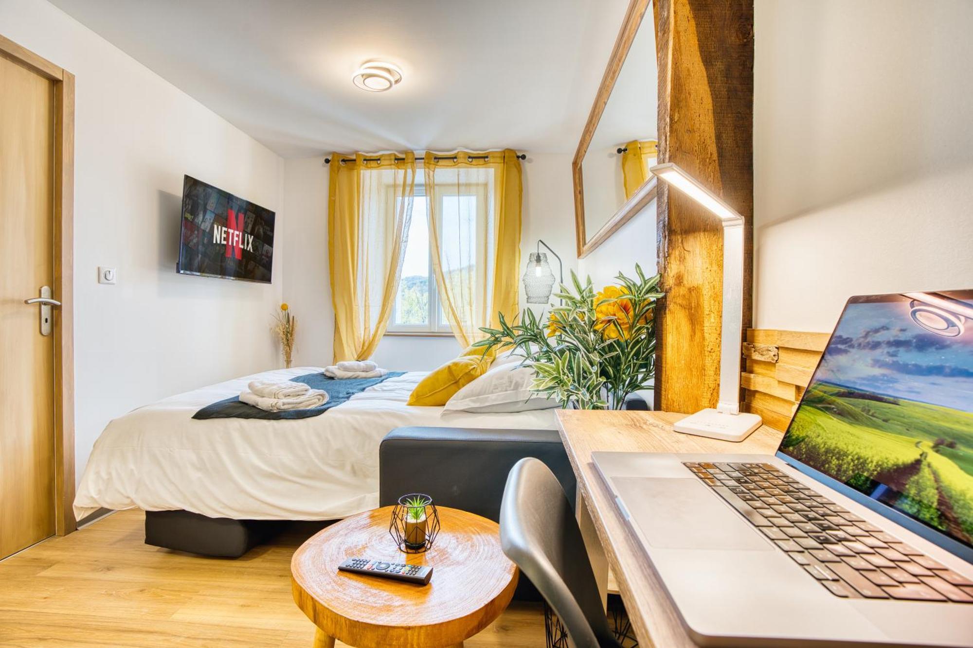Les Hourtous Netflix Wi-Fi Fibre Terasse 4 Pers Apartamento Banassac Exterior foto